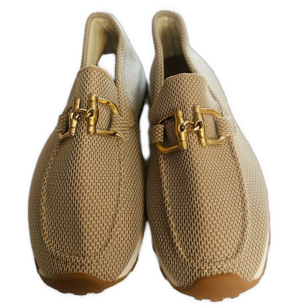 Susi Orthopedic Comfort Beige Loafers with Gold Buckles 40 NWOT - Picture 2 of 8